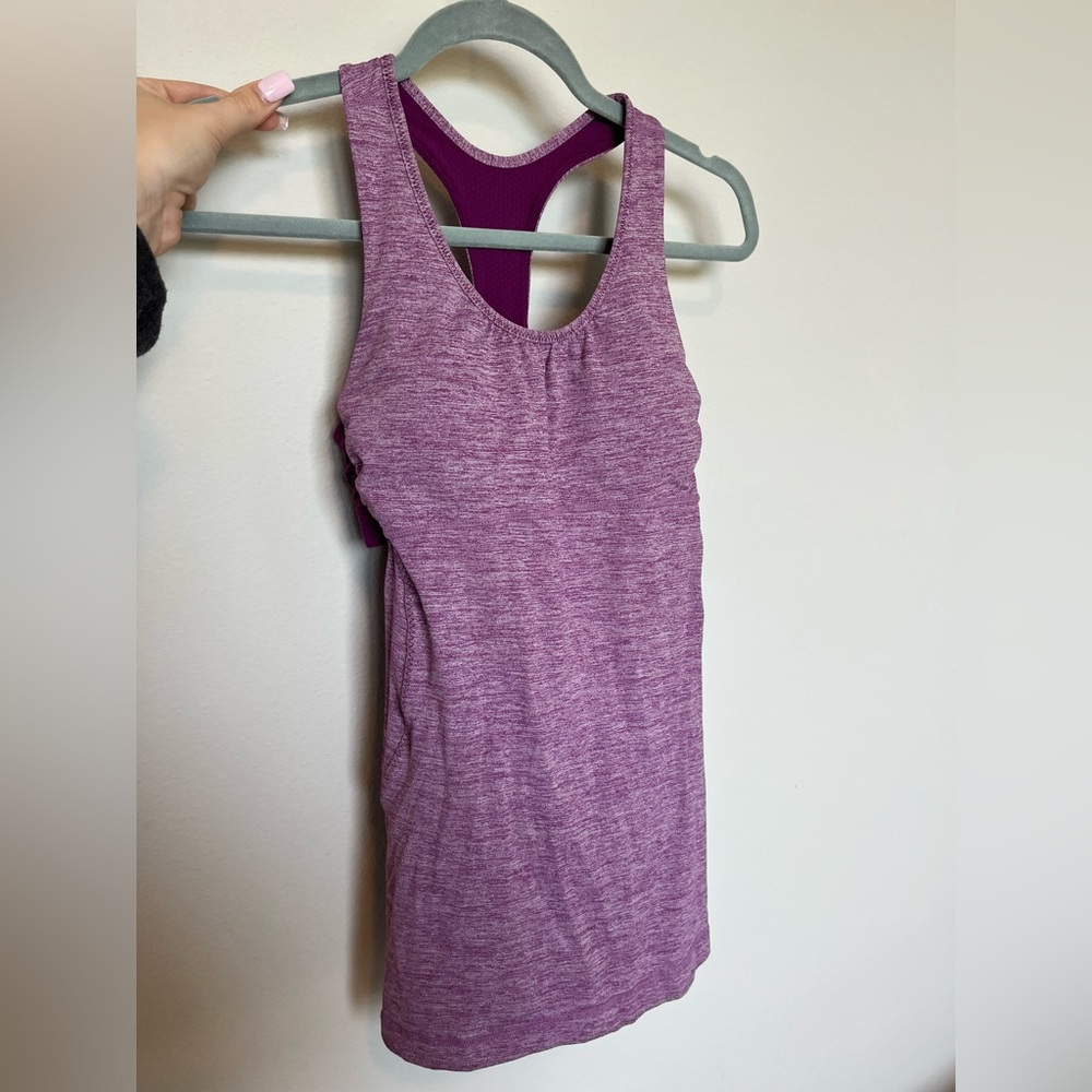 Lululemon tank top with pads